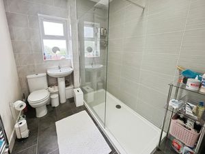 Shower Room - click for photo gallery